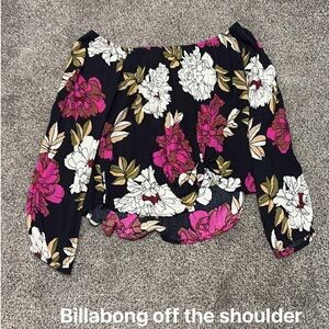 Billabong Off-Shoulder Floral Blouse - Black and Pink